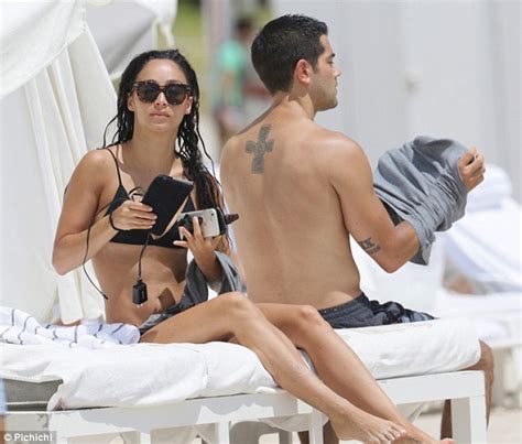 Cara Santana In A Thong Bikini With Jesse Metcalfe On Miami Beach