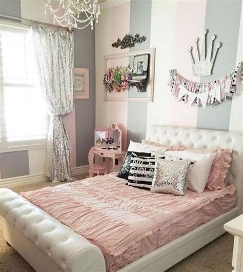 Here are 10 cool and cute ideas that they will love. Awesome Tween Girls Bedroom Ideas - For Creative Juice