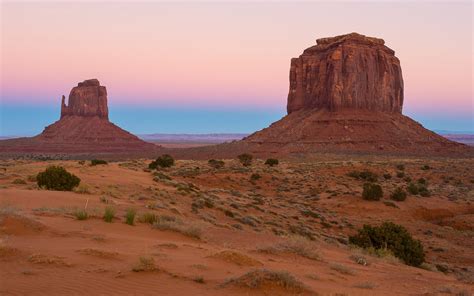 Dusk In Monument Valley Red Desert Area Arizona Usa Hd