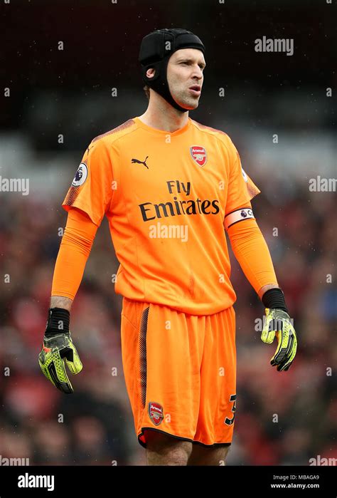 Arsenal Goalkeeper Petr Cech Stock Photo Alamy