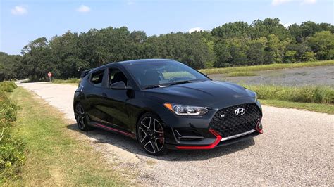 20 city/27 hwy/22 combined mpg. 2019 Hyundai Veloster N Performance Pack Ultra Black (22)