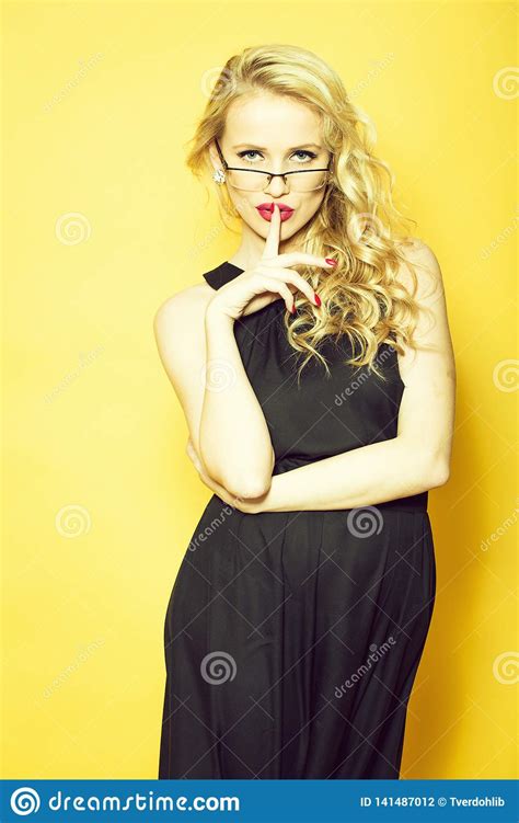 Sexy Blonde With Glasses Telegraph