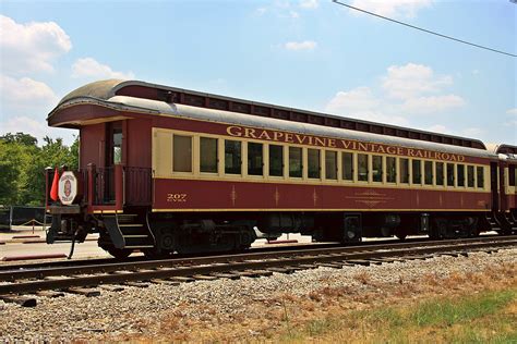 Grapevine Vintage Railroad Passenger Car I Found This Vint Flickr