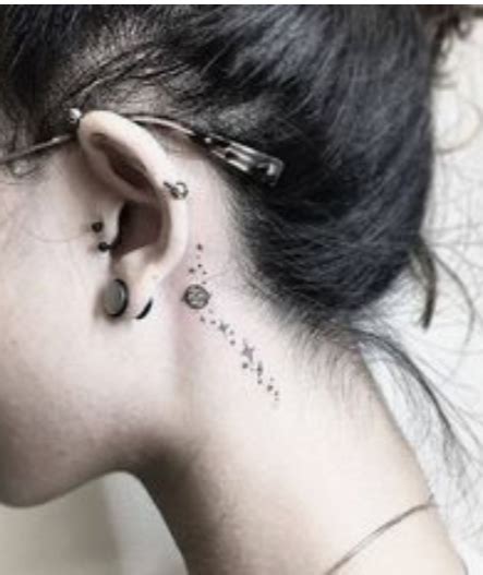 Getting tattoos behind the ear brings a whole world of unique pain into the picture. What are some cool behind the ear star tattoos? - Quora