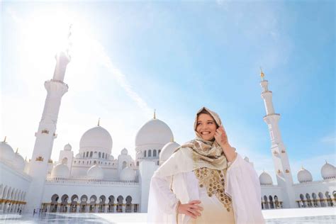 Abu Dhabi Premium Full Day Sightseeing Tour
