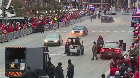 Police Chase Breaks Out On Parade Route Youtube