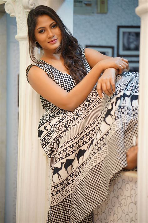 Actress Shruthi Reddy HD Photoshoot Kerala Lives Actresses Tamil
