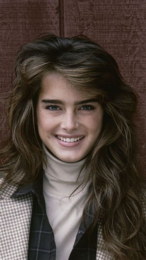 Download Celebrity Smile Brooke Shields 750x1334 Wallpaper Iphone 7