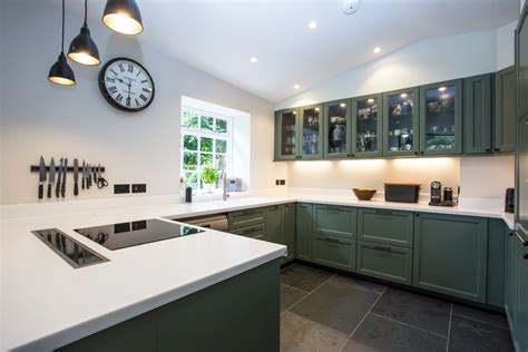 Whether you are on a budget or you are looking for particular worktop types that will match what kitchen worktop types are there? 5 Advantages of White Kitchen Worktops - SurfaceCo