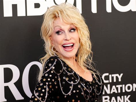 Dolly Parton: The Queen of Makeup Reveals Her Bare Face Secrets - Bay Store