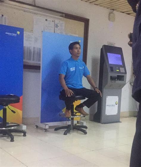 Apakah anda terpangil untuk memakai karier it anda untuk kemuliaan tuhan? Lowongan Porter Bandara Soekarno Hatta : Terminal 3 ...