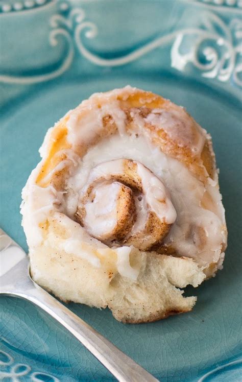 Cheater donuts using pillsbury biscuits. Easy Biscuit Cinnamon Rolls | Recipe | Biscuit cinnamon ...