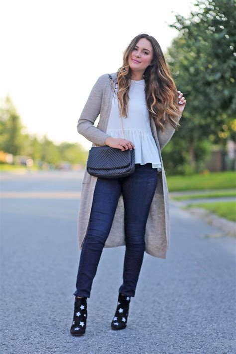 A Cute Casual Fall Date Outfit To Keep You Comfortable Mash Elle