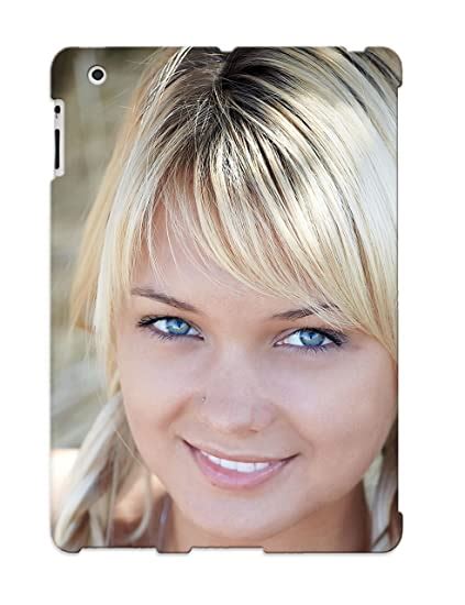 Amazon Com New Waynekorn Super Strong Blondes Women Closeup Blue Eyes