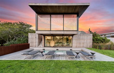For 89m This Bates Masi Designed Home In Amagansett Is A Modernist