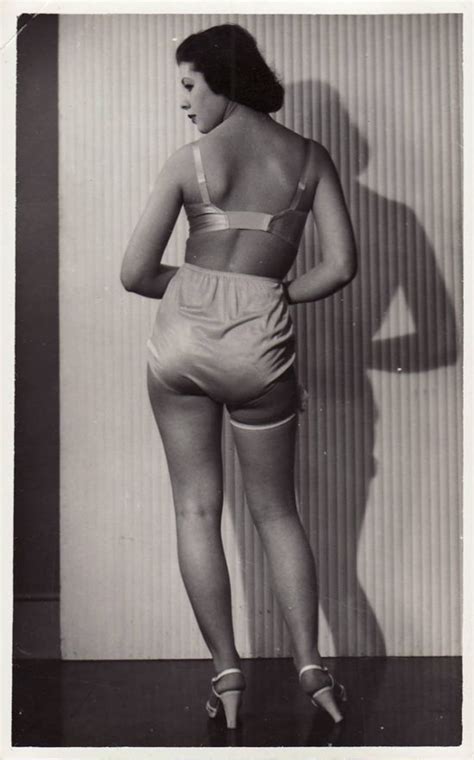 Ретро Фото Женщин В Панталонах — Картинки фотографии