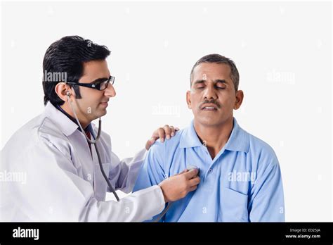 Indian Medical Doctor Patient Treatment Stock Photo Alamy