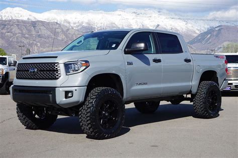 Lifted Toyota Tundra Trd Pro