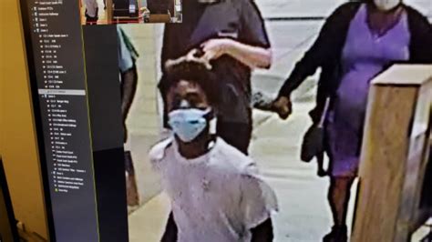Nashville Opry Mills Mall Shooting Police Seek Suspect After One Shot