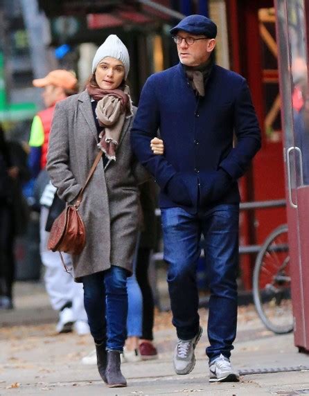Daniel Craig Und Rachel Weisz Romantic Stroll In Nyc Nov Rd Daniel Craig Foto Von Rudolph