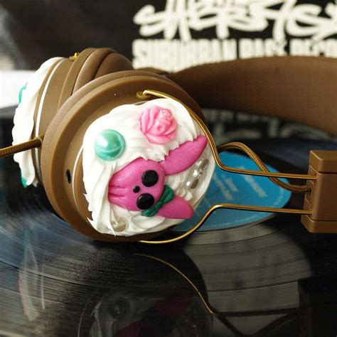 Custom Headphones By Andyglamasaurus On Deviantart Custom Headphones