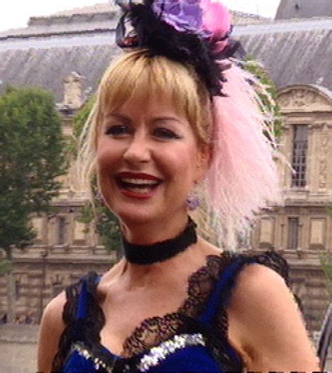 Sian Lloyd Shows Off Her Bloomers During A Cheeky Can Can Daily Mail
