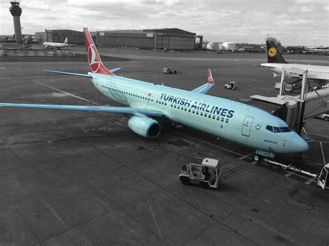 Turkish Airlines lõpetab pea kõik rahvusvahelised lennud