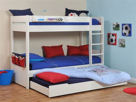 Aside from being lots of fun, a kid's bunk bed is also a great way to save space when two children are sharing a room. Buy Stompa, Classic Kids, White Bunk Bed With Trundle Bed ...