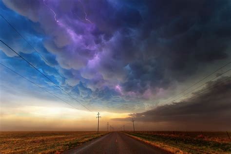 Stunning Storm Over Texas Pics