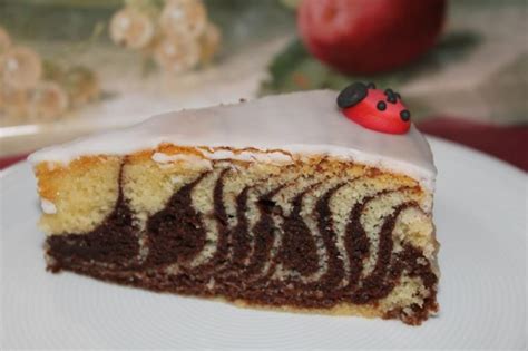 Vor allem der gestreifte boden. ZEBRAKUCHEN mit Teig: und Eiweiß - Rezept mit Bild ...