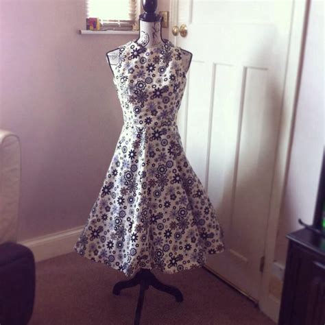Simplicity 1606 Lovely Vintage 50s Style Sleeveless Formal Dress