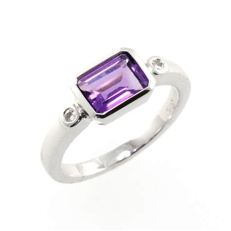 18ct White Gold Emerald Cut Amethyst And Diamond Rubover Ring From Mr