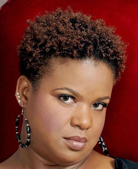 To attain the same glamorous look, you must have the gorgeous natural black hair color with bright radiance. Short African American Hairstyles for Round Faces 2019 ...
