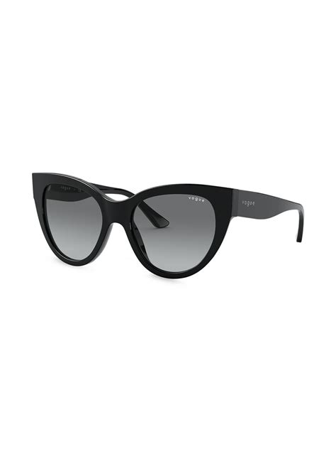 vogue eyewear oversized cats eye sunglasses farfetch