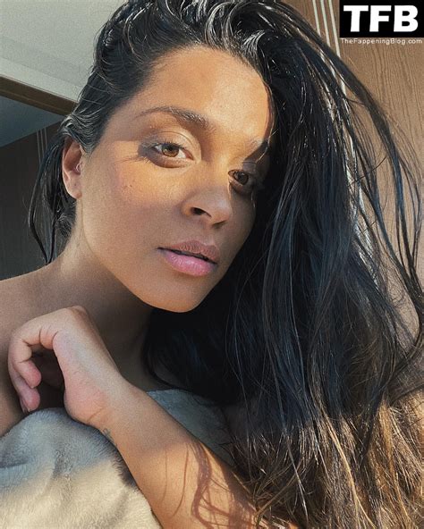 Hot Photos Of Lilly Singh Showcasing Her Sexy Tight Youtuber Body