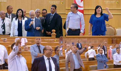 فيديو مباشر عبير موسي تعتلي منصة البرلمان و تمنع سير الجلسة العامة أنباء تونس