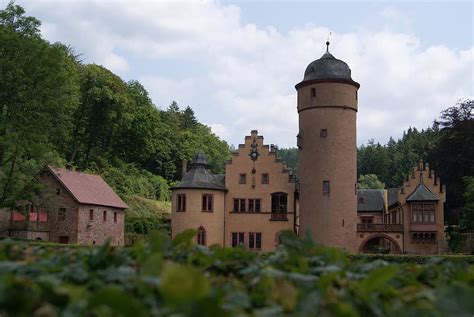 Hd Wallpaper Wasserschloss Mespelbrunn Moated Castle Towers Places