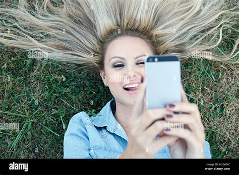 Teen Girl Selfie Outdoors Hi Res Stock Photography And Images Alamy