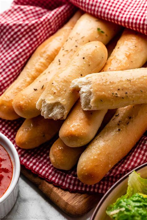 Homemade Breadsticks Olive Garden Sallys Baking Addiction