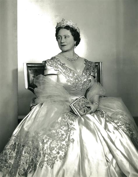 Queen Elizabeth Consort To King George Vi Queen Mother Queen