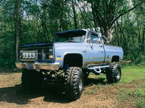 Pin By Doug Wagner On Lifted Rides Classic Chevy Trucks Lifted Chevy