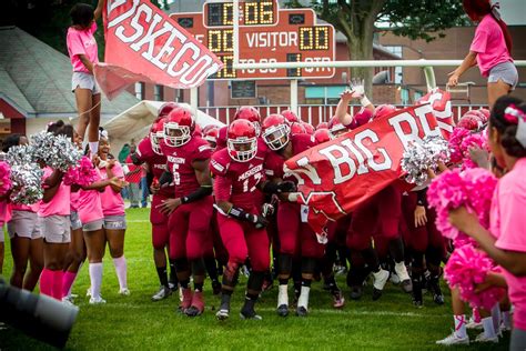 Big Reds Football Back On The Air 103 7 Fm The Beat To Broadcast All Games Local Sports Journal