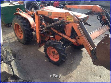 Kubota B7100 4wd Tractor With Front Loader Mowers And Tractors
