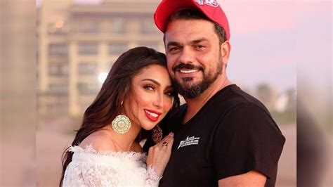 دنيا بطمة تقول كلمتها الأخيرة في علاقتها مع زوجها البحريني محمد الترك أصوات 24