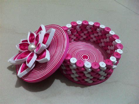 Pictures Of Paper Quilling Art Arts And Crafts To Make