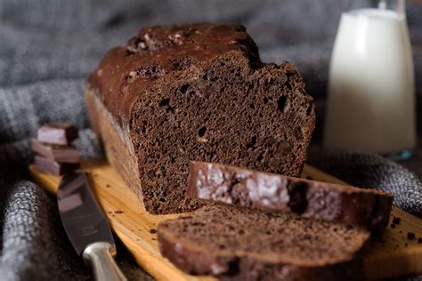 Dann rühren sie 2 eier und die bananen unter, welche sie vorher püriert (und natürlich geschält) haben. Schokoladen-Bananen-Kuchen - Teigwunder