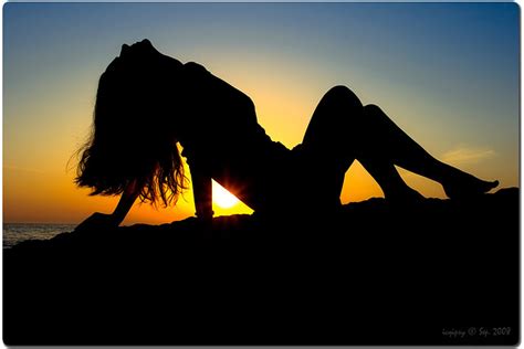 Beautiful Examples Of Sexy Silhouette Photography Design