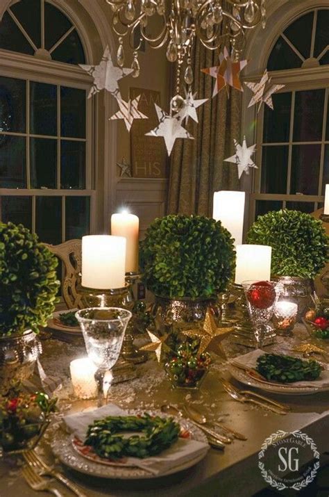 10 Elegant Christmas Table Decorations