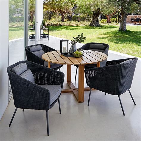 Shop our outdoor dining chair modern selection from the world's finest dealers on 1stdibs. Luxury Outdoor Dining Tables & Chairs. Modern Design ...
