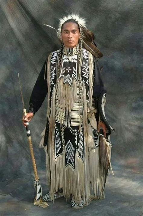 Beautiful Buckskin Met Afbeeldingen Native American Indianen Indiaanse Kleding Wereldculturen